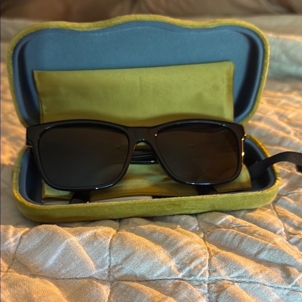 Gucci Black Sunglasses with Green Case